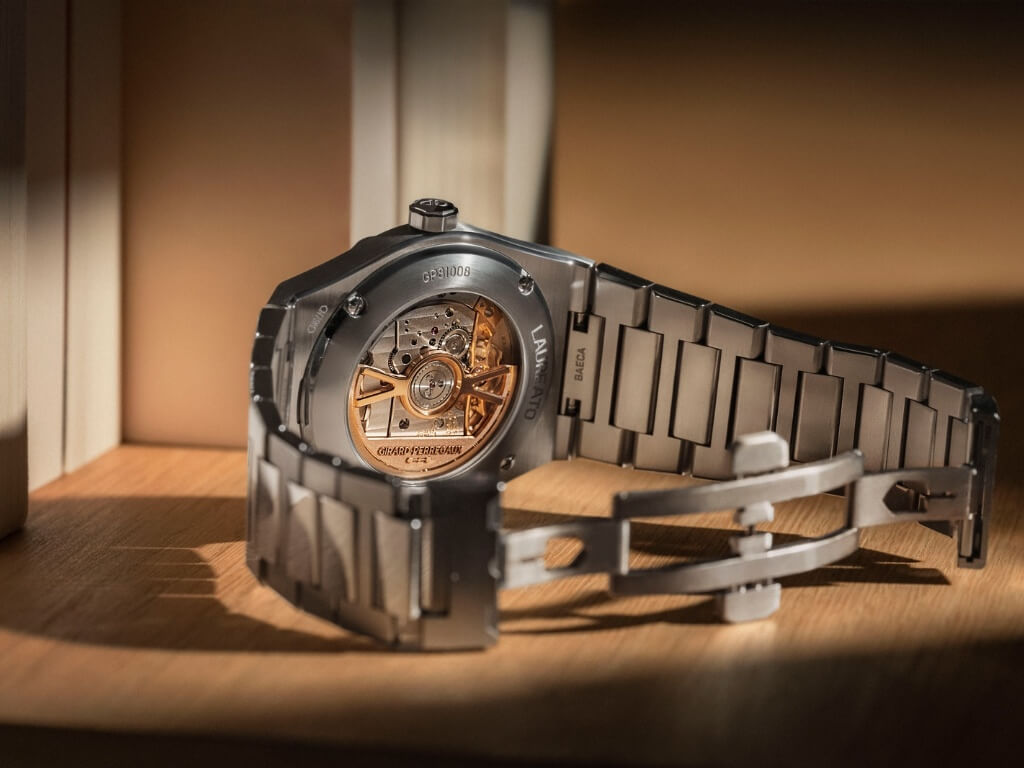 Girard-Perregaux Laureato Fifty μηχανισμός GP4800