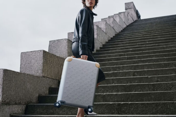Όταν το Monogram γίνεται δομικό στοιχείο: η νέα Horizon Aluminum της Louis Vuitton