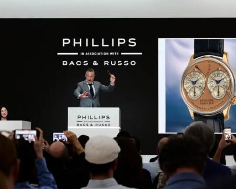Ένα F.P. Journe 13,9 εκατ. δολαρίων οδήγησε τον οίκο Phillips σε ιστορικό ρεκόρ