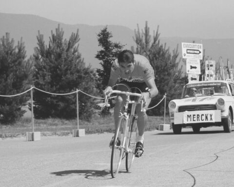 Breitling Top Time B01 Eddy Merckx: Ο νέος χρονογράφος που τιμά τον θρύλο της ποδηλασίας