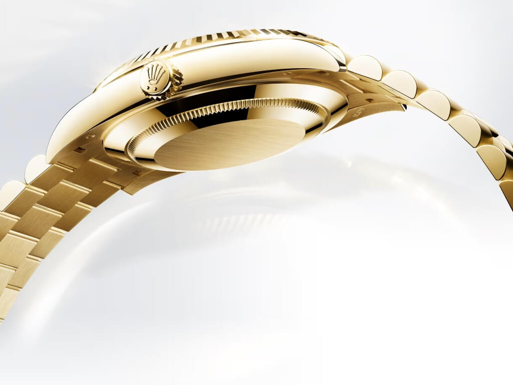 Λείο μεταλλικό caseback αυθεντικού Rolex χωρίς εξωτερικές χαράξεις