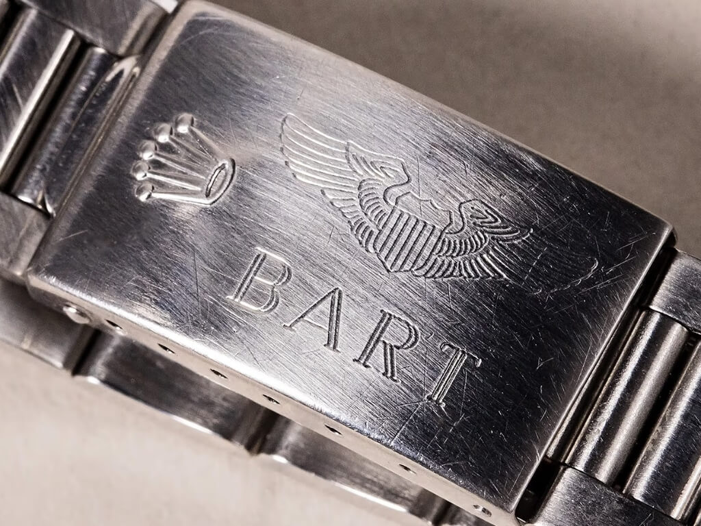 Το κούμπωμα του Rolex με τα φτερά του πιλότου της Πολεμικής Αεροπορίας των ΗΠΑ.