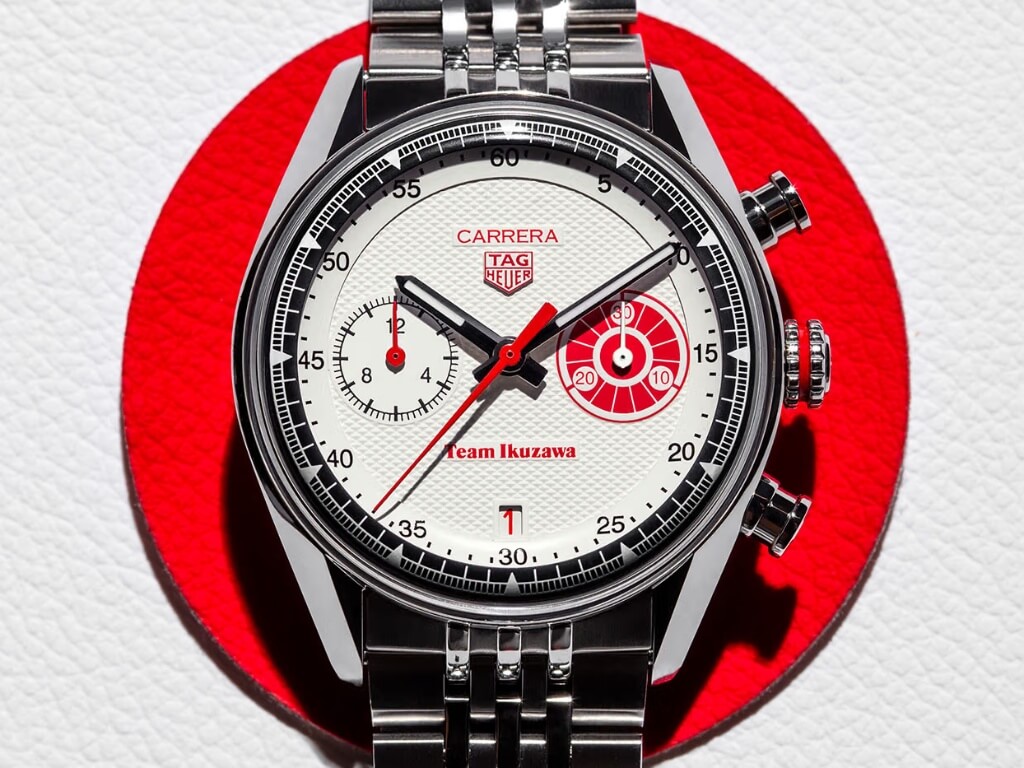 TAG Heuer Carrera Chronograph x Team Ikuzawa με λευκό καντράν και κόκκινες λεπτομέρειες