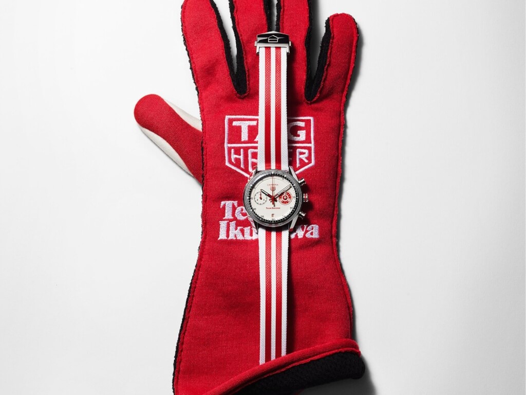 TAG Heuer Carrera Chronograph x Team Ikuzawa με κόκκινο και λευκό ριγέ υφασμάτινο λουράκι