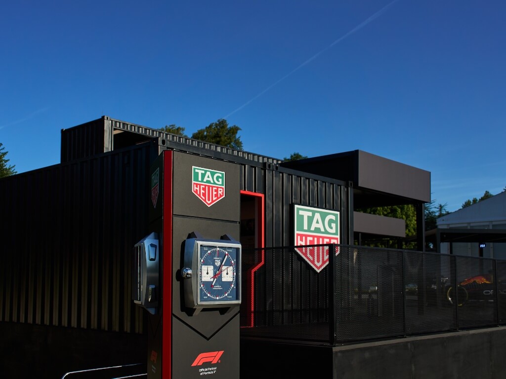 Περίπτερο της TAG Heuer στο Goodwood Festival of Speed 2026