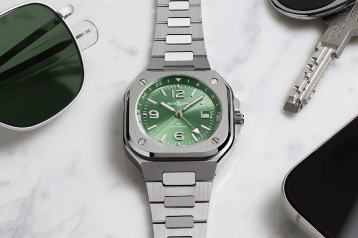 Bell & Ross BR-05 GMT Green Steel