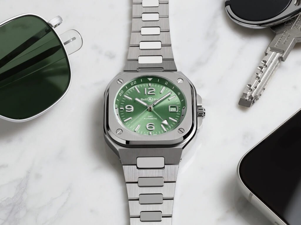 Bell & Ross BR-05 GMT Green Steel