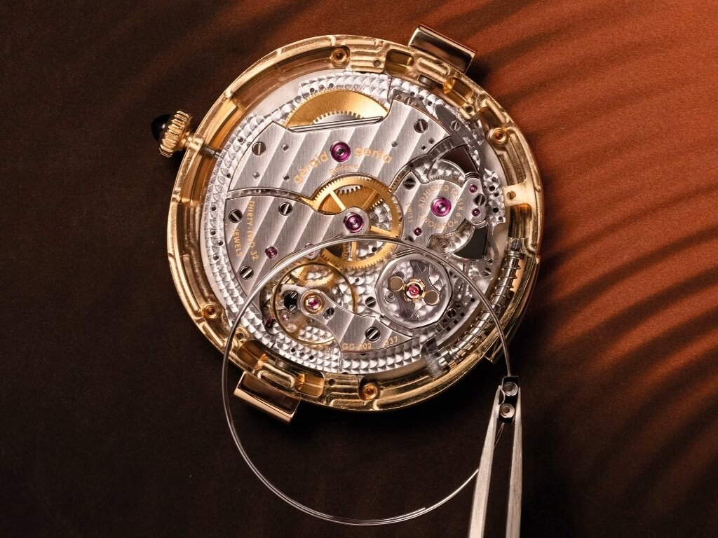 Μηχανισμός GG-002 του Gérald Genta Geneva Minute Repeater